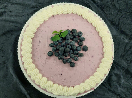 mustikkatuorejuustokakku_diakon_verkkokauppa_1000x750 mustikkatuorejuustokakku_diakon_verkkokauppa_1000x750